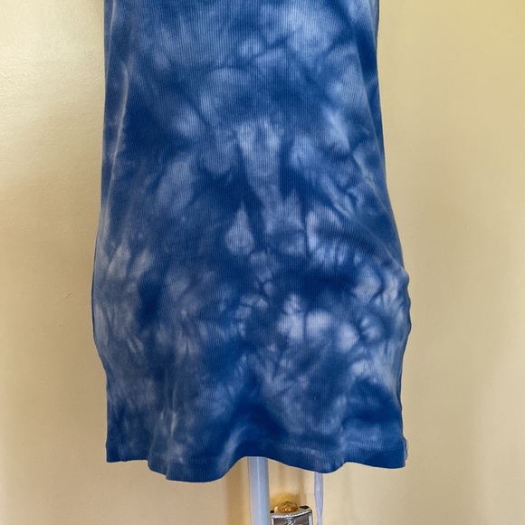 Calvin Klein tank top - Picture 3 of 13